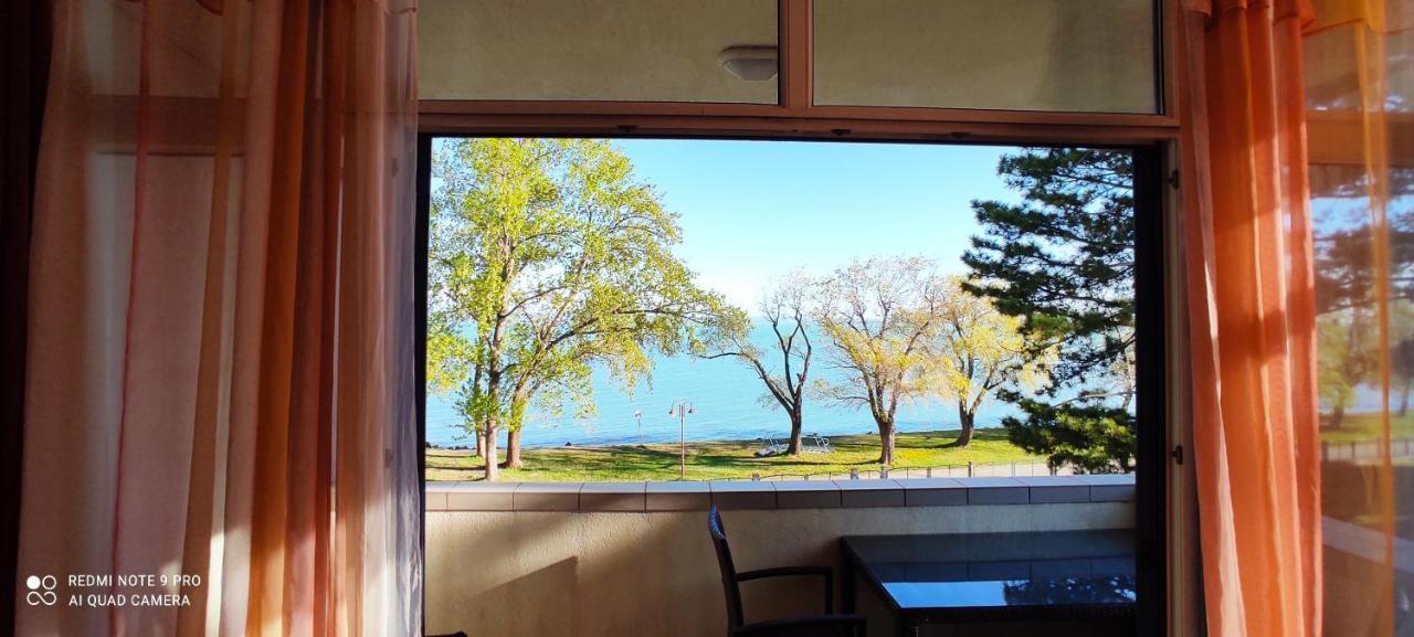 Onebeach Apartman Siófok Buitenkant foto