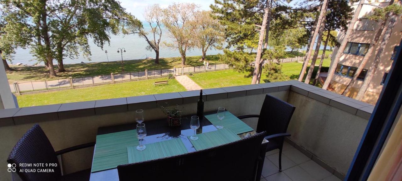 Onebeach Apartman Siófok Buitenkant foto